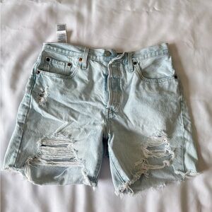 Women's Levi's® 501™ Mid-Thigh Frayed Shake It Up Light Denim Jean Shorts W29